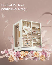 NextWave® Cutie de bijuterii verticala rotativa 360° cu 5 sertare, 18 carlige pentru coliere, compartimente pentru inele si cercei, interior catifelat, exterior din piele ecologica, geam frontal transparent, dimensiuni 16 × 22,2 × 28,5 cm, Alb