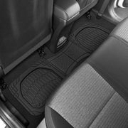 Set covorase auto NextWave®, din cauciuc flexibil impermeabil, margini inalte pentru retinerea apei, noroiului si zapezii, decupabile pentru ajustare, curatare usoara, compatibilitate universala pentru autoturisme, SUV si camionete, negru