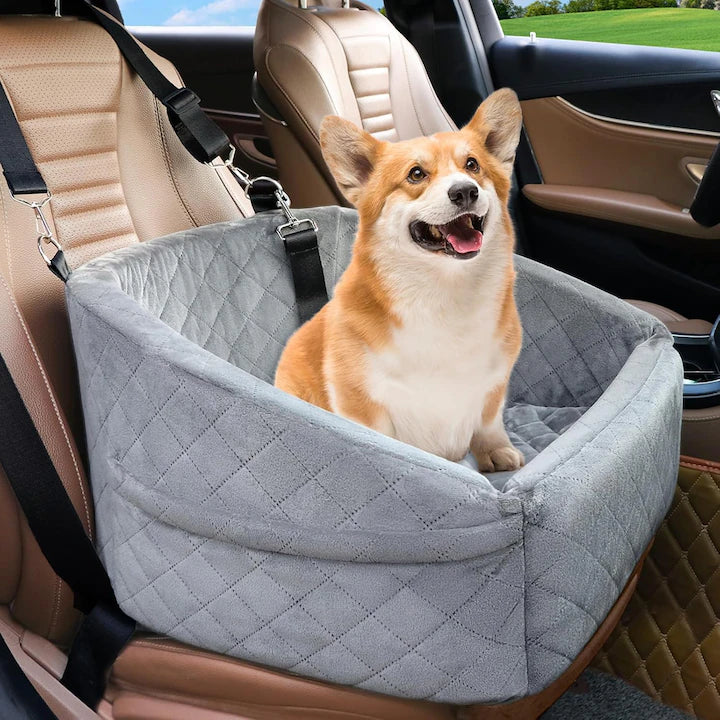 Scaun auto pentru caini NextWave®, detasabil si lavabil, pentru animale de pana la 13,6 kg, cu centura de siguranta, curele de fixare, umplutura din burete, suprafata moale si buzunare laterale, pentru bancheta fata sau spate, negru, 50 x 49 x 32 cm